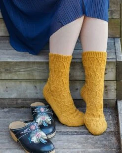 Toivekäsityöt - Kudo, Virkkaa, Neulo, Solmeile 9 Toivekäsityöt - Kudo, Virkkaa, Neulo, Solmeile -Langat Maailma lankava 2022 kirja img 5905 web