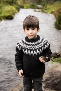 Lopi 41 -neuleohjekirja (suomenkielinen) -Langat Maailma lopi 41 35 1