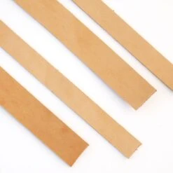 Nahkahihna, Luonnonvärinen