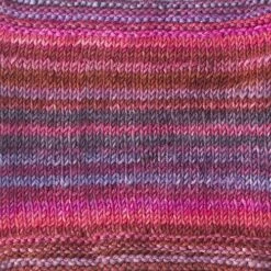 Urth Uneek Fingering 13 Urth Uneek Fingering -Langat Maailma swatch uneek fingering 3005 1